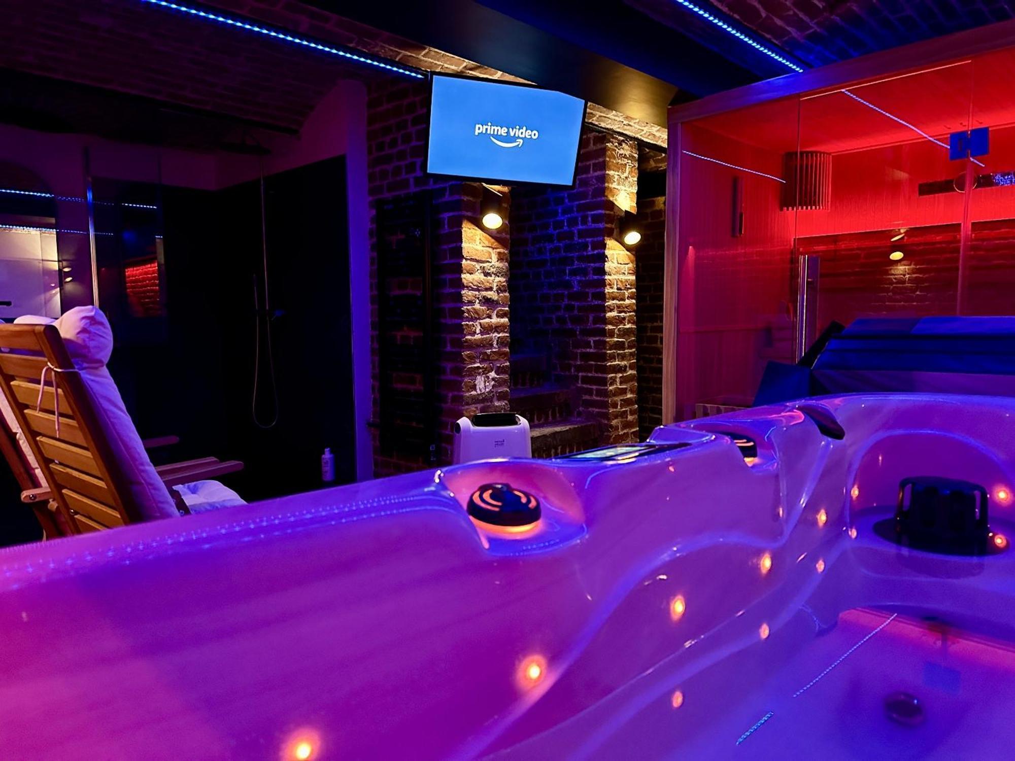 Le Bijou - Appartement, Sauna Et Jacuzzi - Lille Luaran gambar