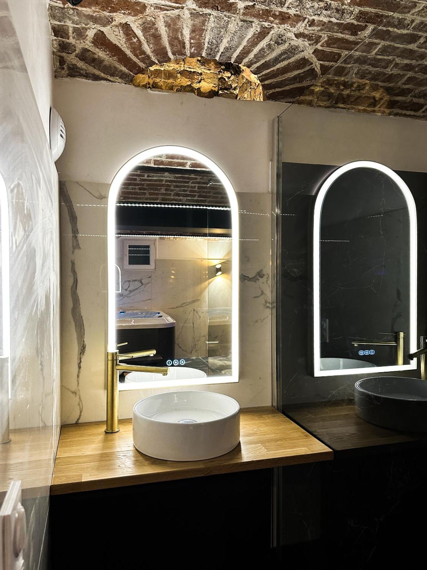 Le Bijou - Appartement, Sauna Et Jacuzzi - Lille Luaran gambar